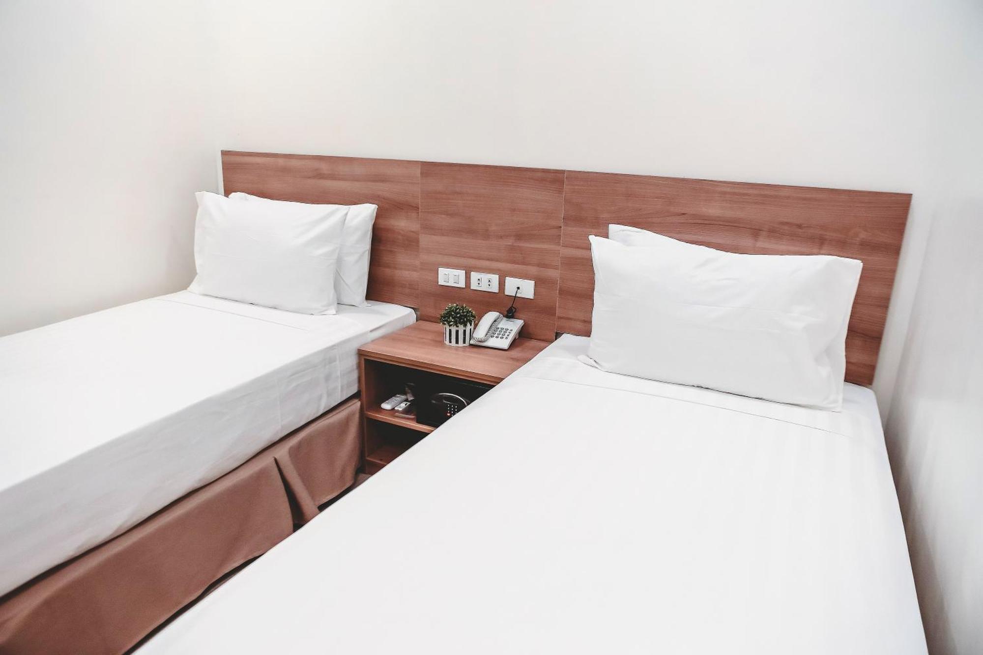 Trip Inn Near Airport Or City Center Legazpi Extérieur photo